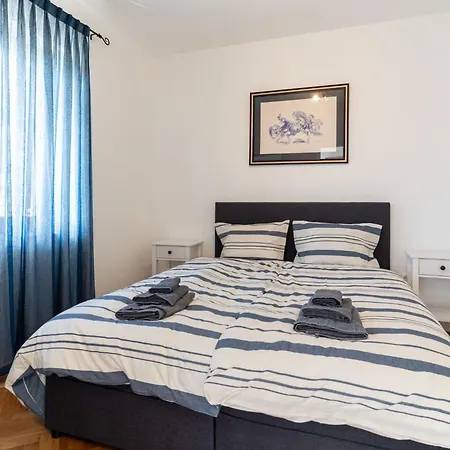 Appartamento Orbani-2 By Interhome Laurana